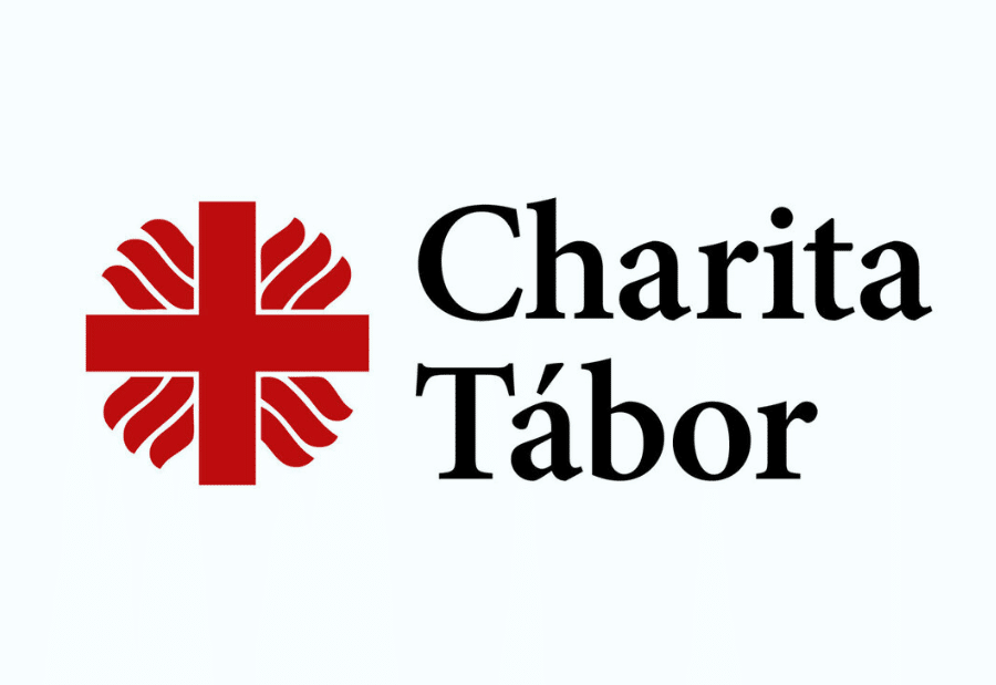 Charita Tábor допомагає бIженцям з України
